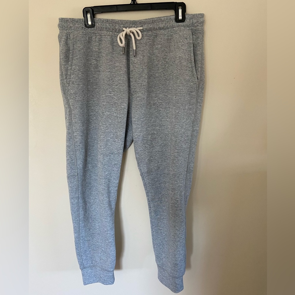 American Eagle joggers